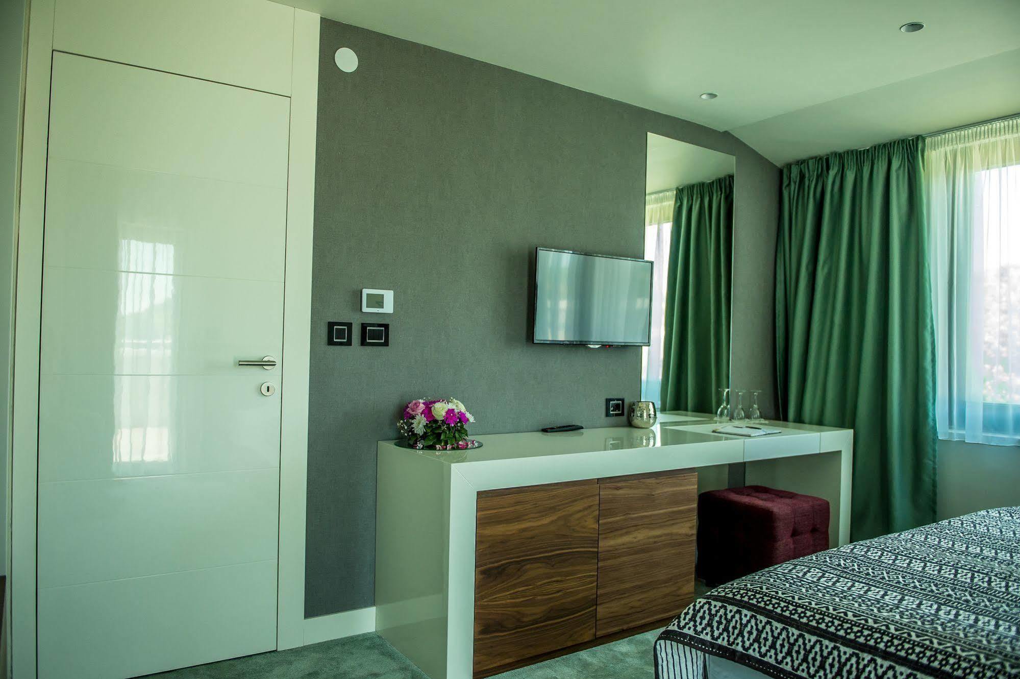 Hotel Hedonic Beograd Eksteriør billede